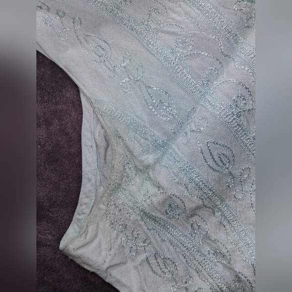 Vintage Boho Embroidered 100% Rayon Mini Dress With Button Front And Tie Back - Picture 10 of 10